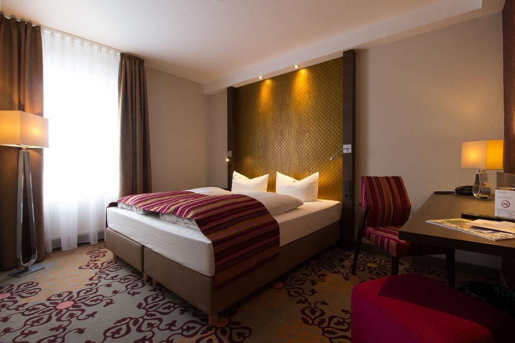 Hotel Parqeo Im A66 겔른하우젠 외부 사진